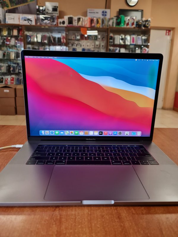 Apple MacBook Pro 15” 2017, TB, Core i7, 16 GB RAM, 512 GB SSD