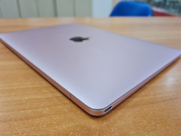 Apple MacBook, Retina, 12” 2016, M3, 8 GB RAM, 256 GB SSD