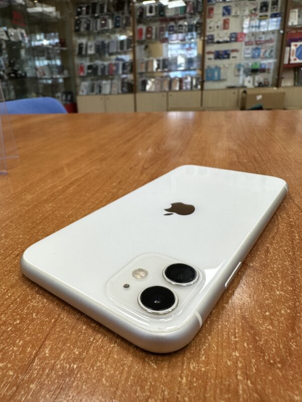Apple iPhone 11 64 GB (naudotas) - Mobas.lt