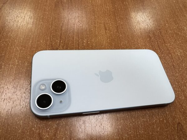 Apple iPhone 15 256 GB (Naudotas) - Mobas.lt